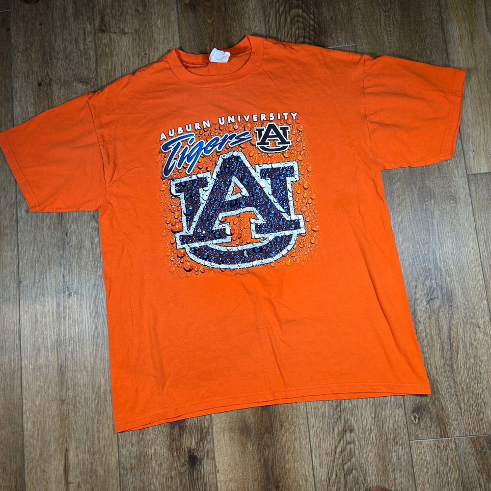 Vintage Auburn Tigers T Shirt Mens Large Orange Short Sleeve 3D Logo Sports NCAA